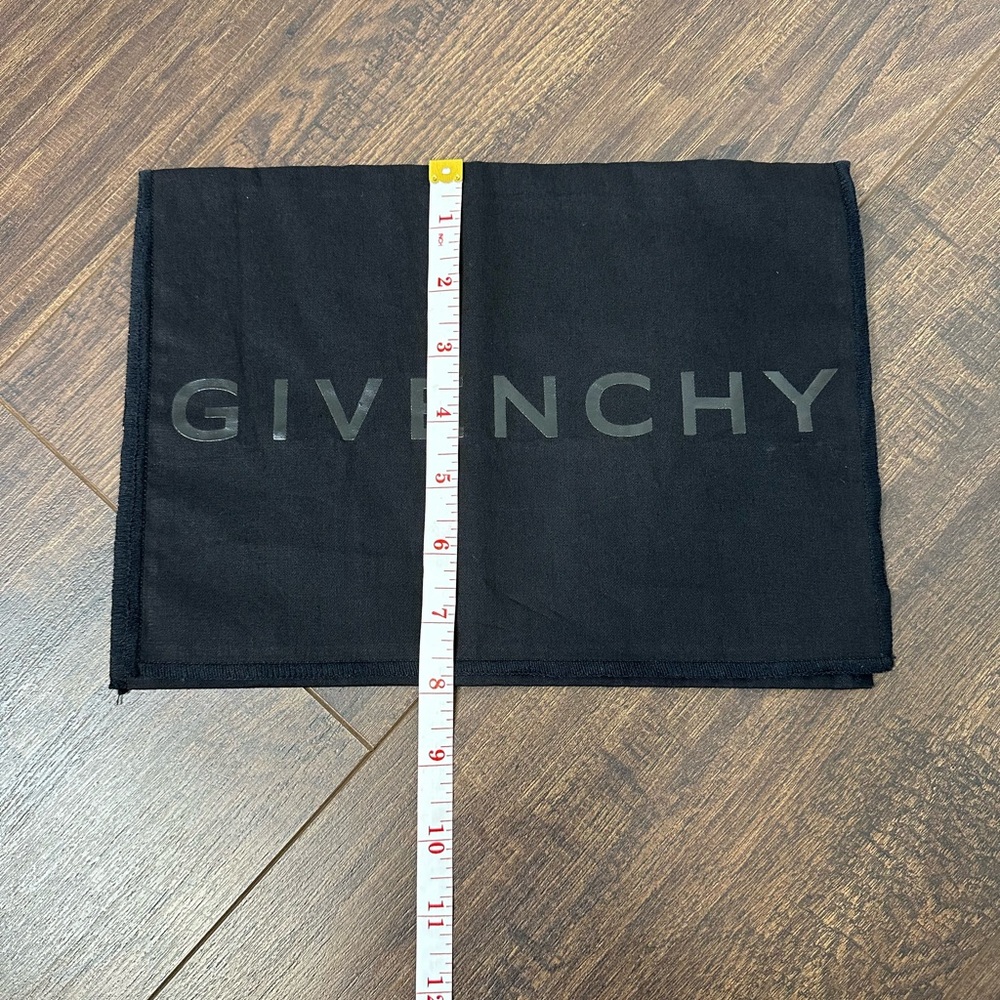 Givenchy Large Foldover Dustbag - Picture 2 of 5